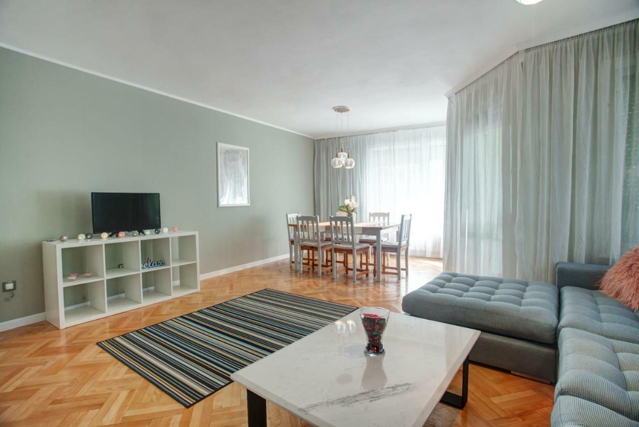 Spacious Flat Close To The American Embassy Sófia Exterior foto