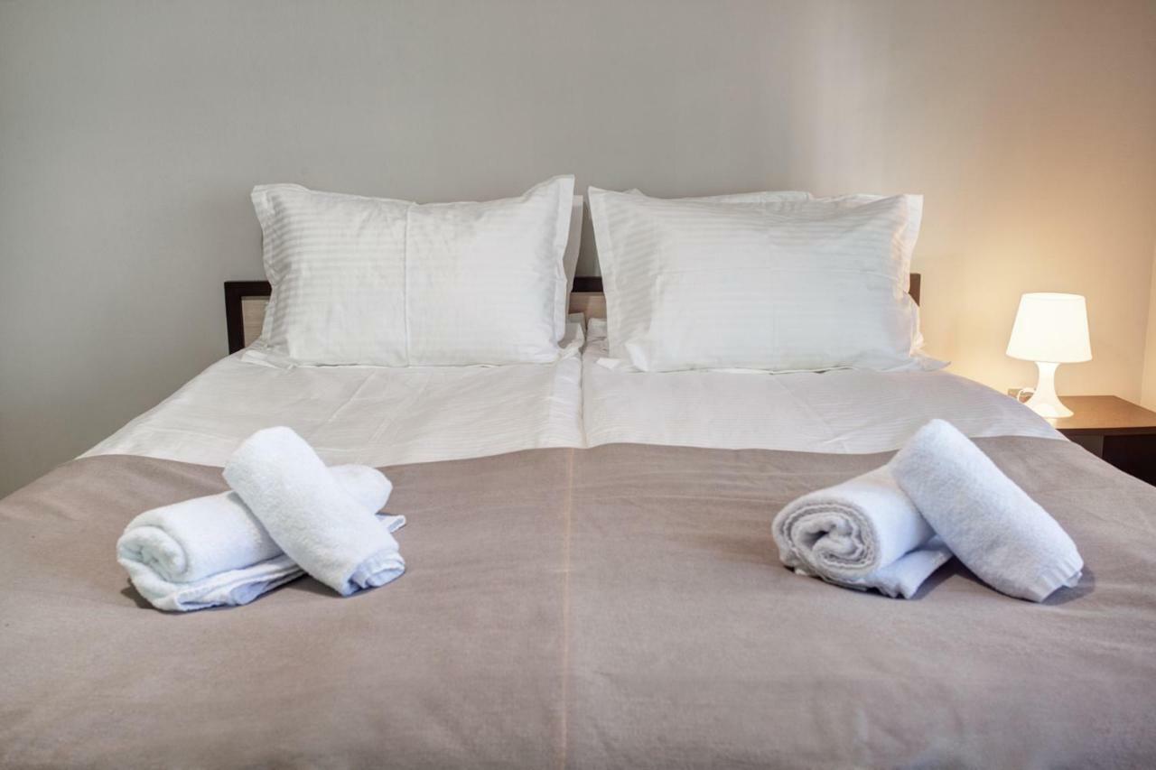 Spacious Flat Close To The American Embassy Sófia Exterior foto