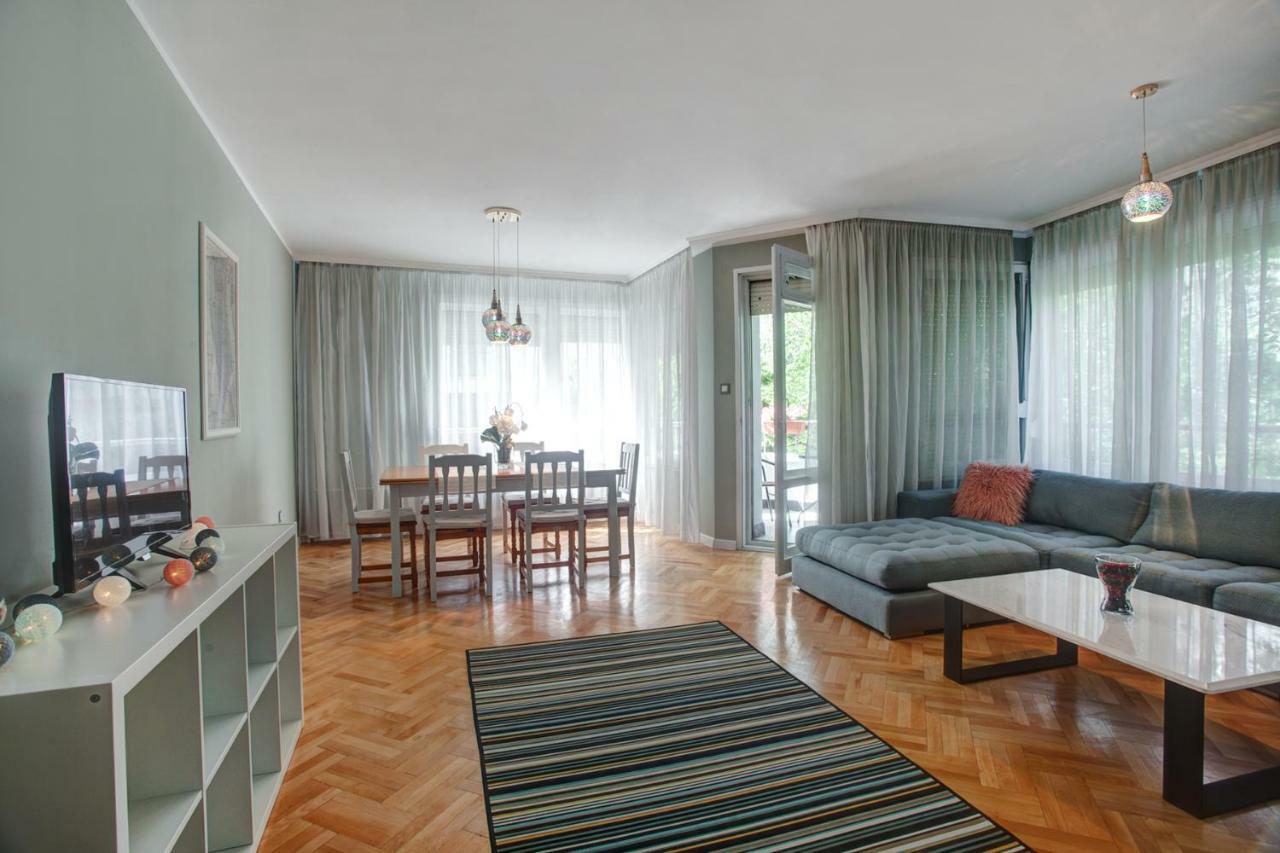 Spacious Flat Close To The American Embassy Sófia Exterior foto
