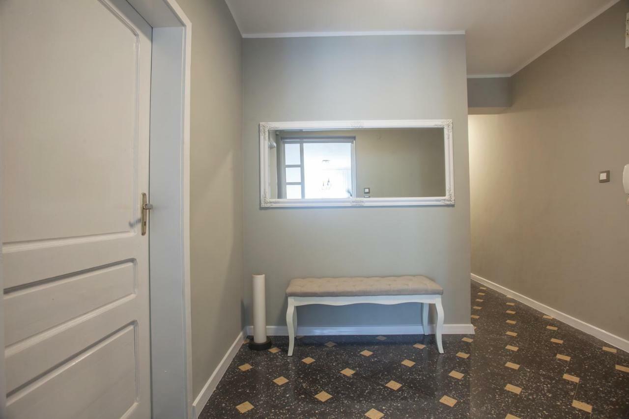 Spacious Flat Close To The American Embassy Sófia Exterior foto